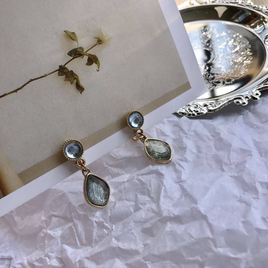 Small fresh and environmentally friendly ice 925 silver pin earrings 2021 new fave ear pin cute ear clip elegant water drop without ear