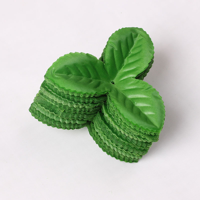 Imitation leaves Wedding fruit decoration Decoration props costume accessories film and television rose triangle green leaf a pound