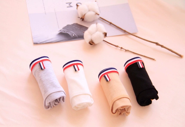 Phong cách hải quân đỏ trắng eo xanh cotton nữ đồ lót thoáng khí đơn giản rắn màu hông eo quần short tam giác