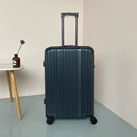 Темно-зеленый