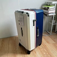 Спереди белый и задний синий