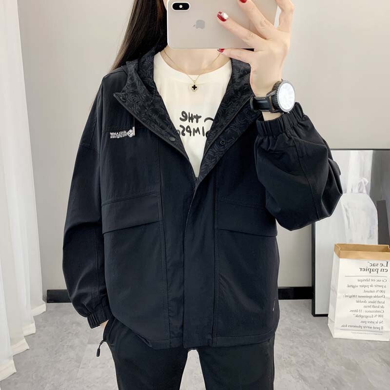 2026 Spring and Autumn New Style Women's Windproof and Waterproof Loose Sportswear Softshell Jacket Mountaineering Jacket Women's Suit