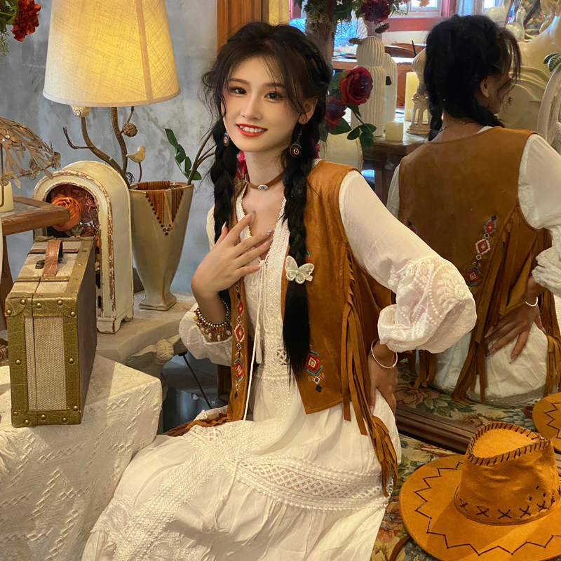 Super Pretty~ Bohemian Retro Tassel Embroidered Vest for Travel and Vacation Wear, Short Tank Top for Women