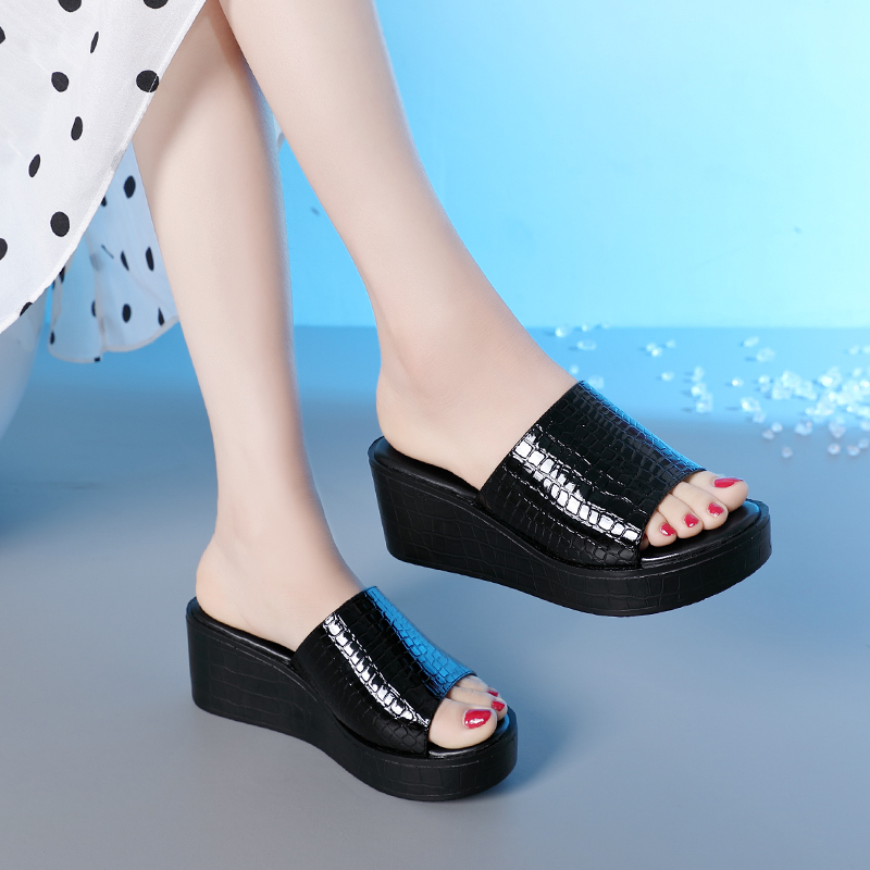 Golden Special Thyme Type Sandal Sandal Women High Heels Fashion Exterior Wearing Summer New Pine Pastry Thick Bottom 100 Hitch A Pair Of Slippers