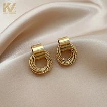 Simple earrings 2021 New temperament senior sense sterling silver earrings women fashion Europe and the United States exquisite light luxury earrings tide