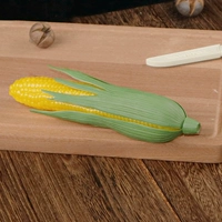 Пластиковая зеленая кожаная кукуруза