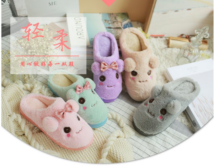 Mùa đông đôi dép bông nữ mùa đông dễ thương phim hoạt hình nhà không trơn trượt tháng len ấm áp nam mùa đông dép đi nhà tắm hàn quốc