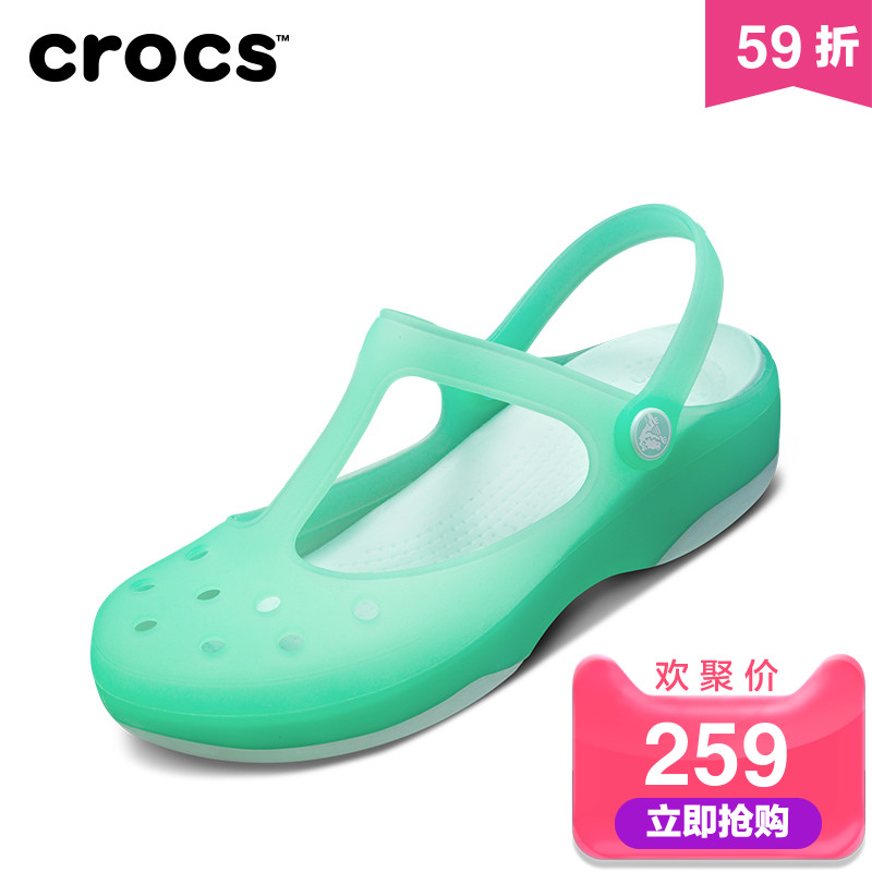 crocs for female