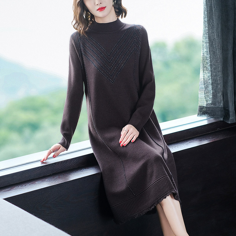 Large size women's autumn and winter 200 jin long version loose bottoming sweater 2020 new women's fat mm winter wear