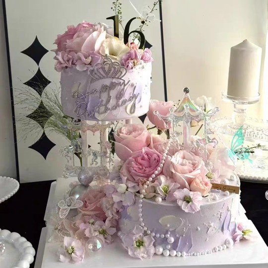 Internet Celebrity Crystal Trojan Cake Decoration Ornaments with Diamond Bow Pearl Crown Goddess Queen Baking Decoration Insert