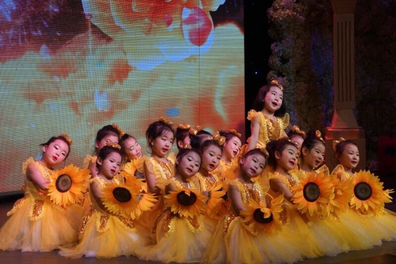 Young children we are all small star dance performances cute baby six-one child porpoise yarn yellow performance suit