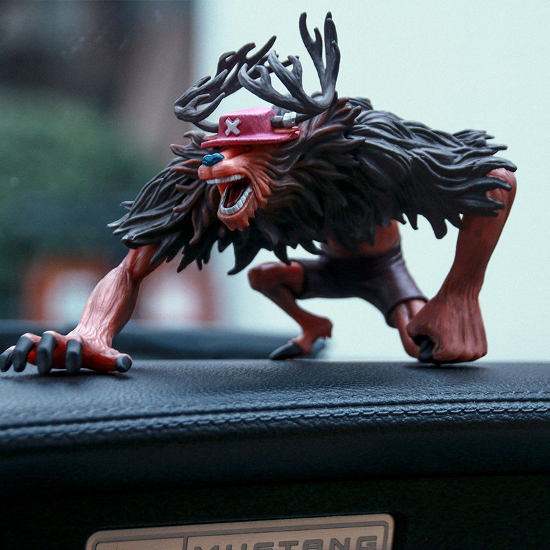 Chopper Model Japanese Version Bulk One Piece Runaway Chopper Birthday Gift Two-Dimensional Anime Car Ornament