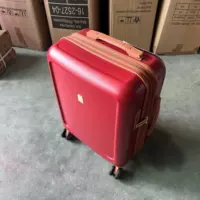 В красном/ значении -Duty Interior есть небольшое отверстие