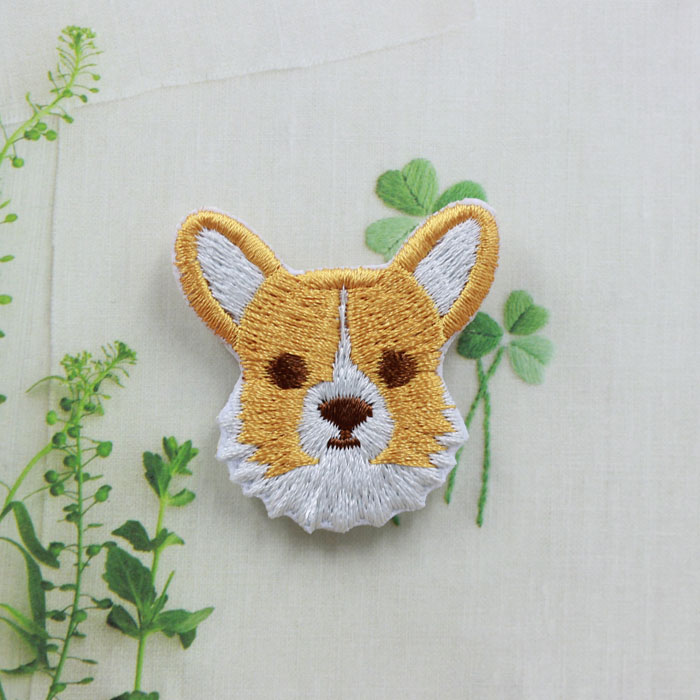 Personalized embroidery pet Japanese and Korean Zakka wind embroidery clothes broken clothes sticker Cocky