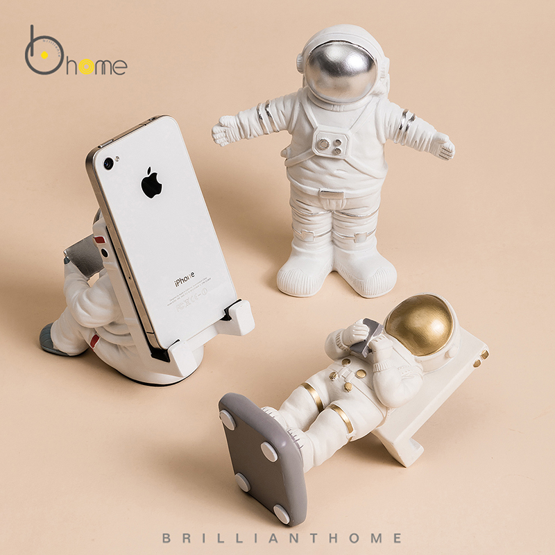 Nordic Astronaut mobile phone stand ins wind cute office bedroom computer desk ornaments knickknacks