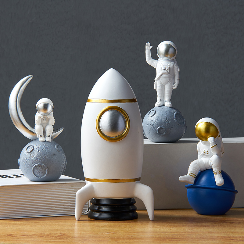 Creative Astronaut Swing Piece Nordic Living Room TV Cabinet Desktop Small Furnishing Home Children's Room Astronaut Decorations