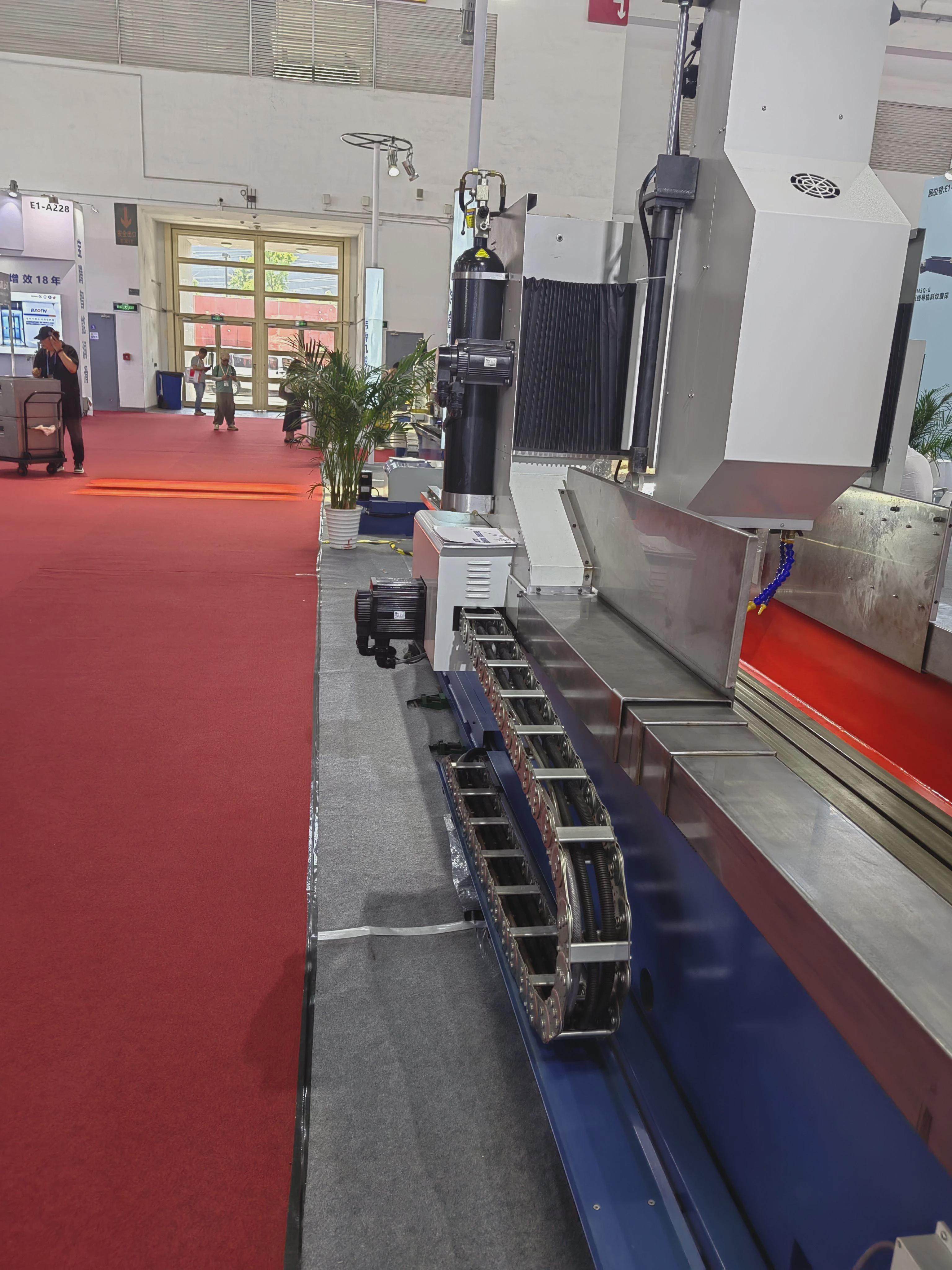 Буксир 304不锈钢金属坦克链桥式全封闭钢制拖链机床线缆保护钢铝拖链 MU/Wah/Sha