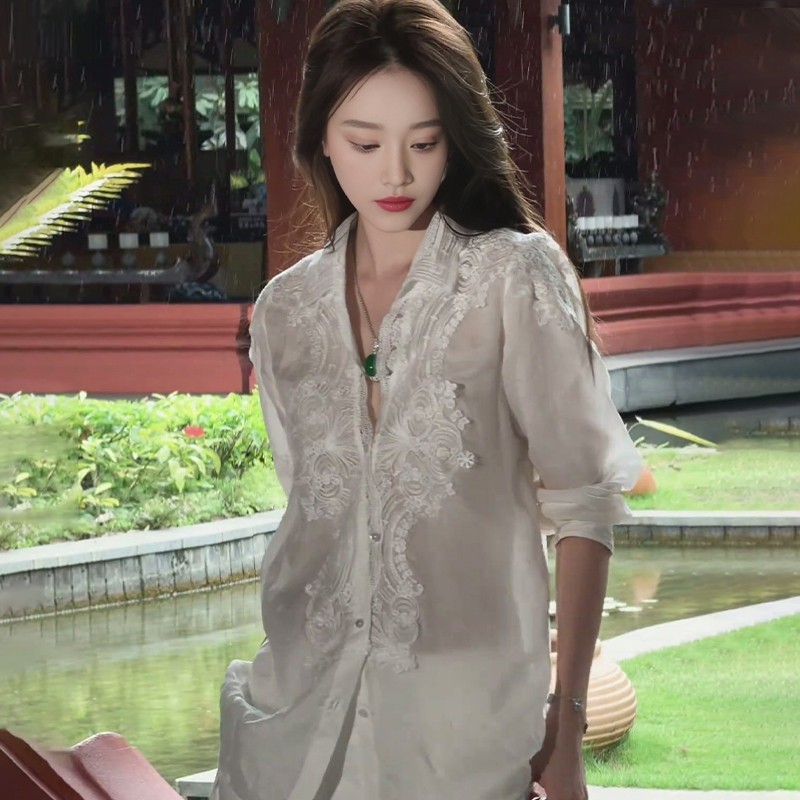 French Lace White Sun-Protective Long-Sleeve Shirt for Women, 2026 New Chiffon Hollow Embroidery High-End Blouse