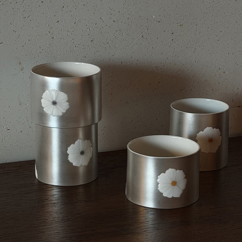 Aesthetic Goods｜【See Again】Jingdezhen Ceramic Handmade - Silver-Colored Gesang Flower Handheld Cup