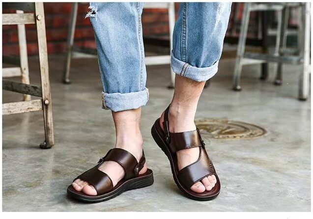 [Mềm] [Giày đi biển] Mùa hè đầu tiên dép nam mới - Giày thể thao / sandles dép bitis nam quai hậu