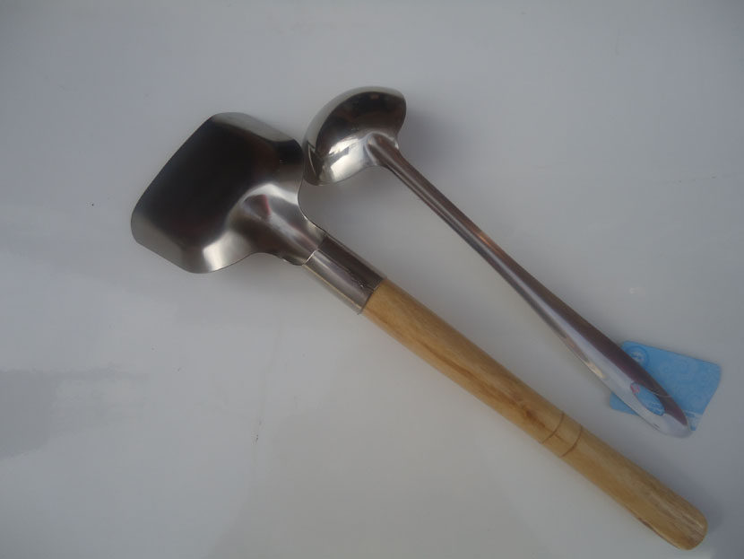 Chinese Stainless Steel Pan Shovel Scoop Scoop Shovel Scoop Shovel Large Pan Large Shovel Head Wood Handle Insulation