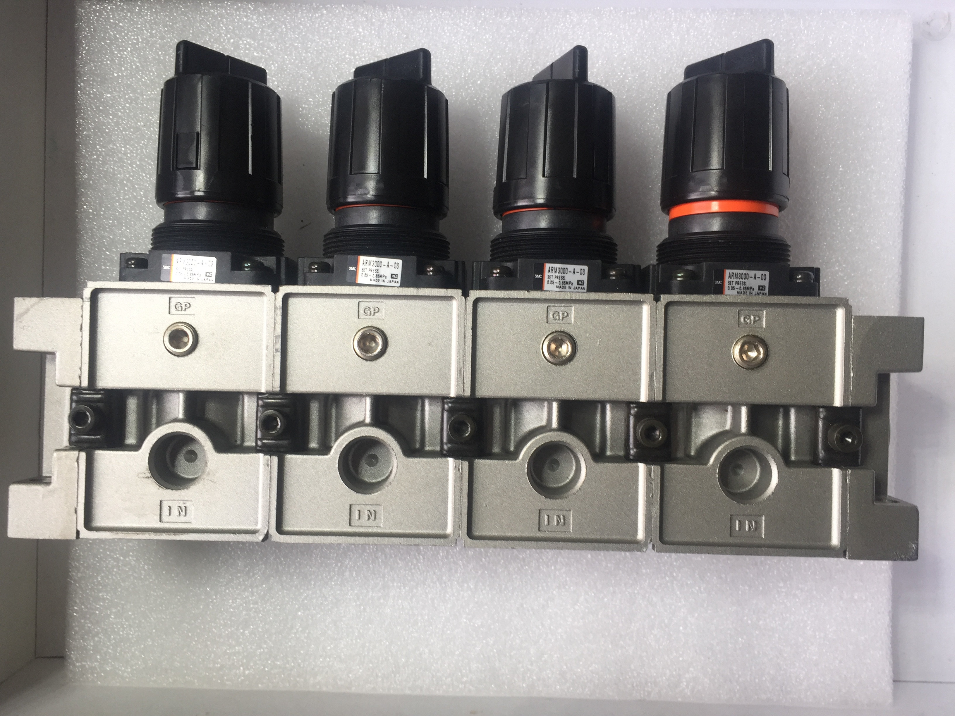 Japan SMC cartridge pressure reducing valve ARM3000-A-03 1 set of 4 Original new