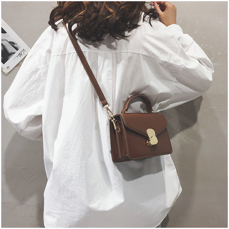 Túi xách nữ mới 2019 thời trang mới thủy triều phiên bản Hàn Quốc của túi đeo vai hoang dã retro giản dị Túi Messenger đơn giản - Túi xách nữ túi xách nữ charles & keith