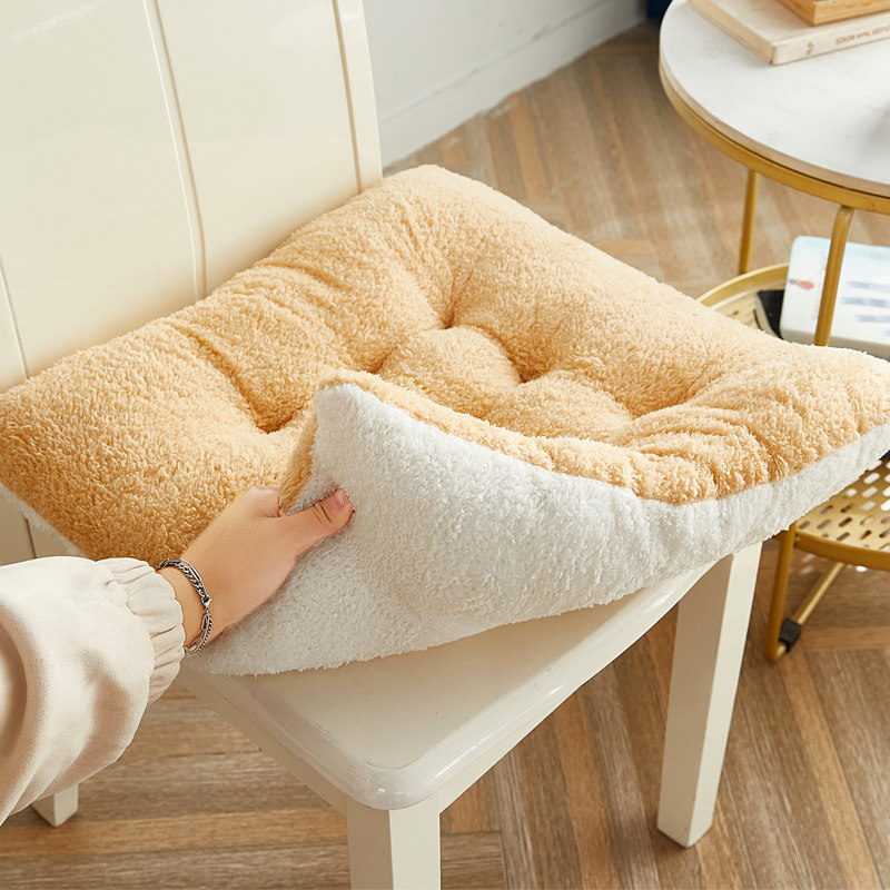 New lamb wool cushion winter plush chair cushion office sedentary ground seat butt cushion thickened and soft