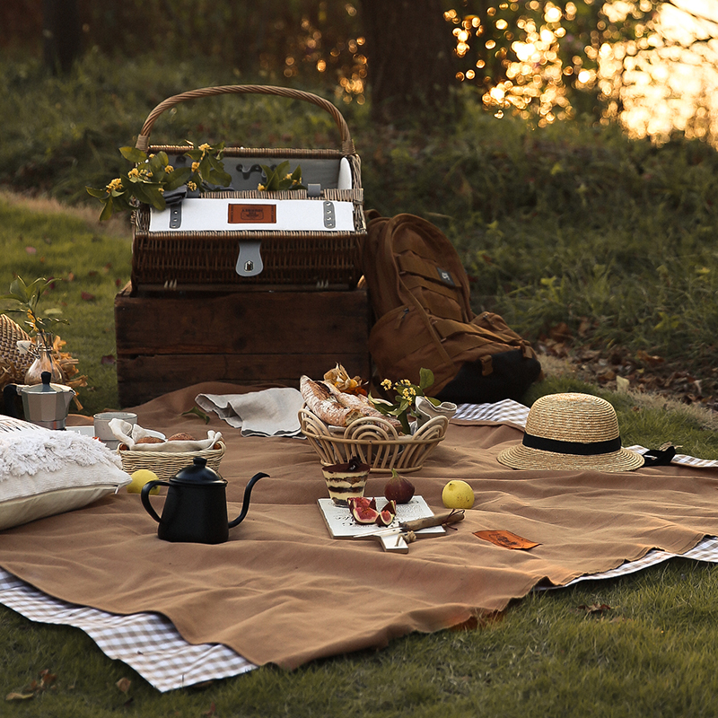 Motone Moisture Protection Picnic Mat Camping Outdoor Supplies Autumn Tours Hand Lawn lawn cushions Countryside Cooking Camping Mat folds fold