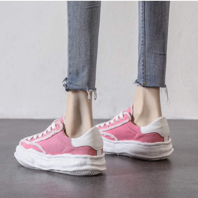 WTZ -ten thousand people with grass Grass Planted with Planted Mouth Tablets for 2022 Spring black pink white yellow