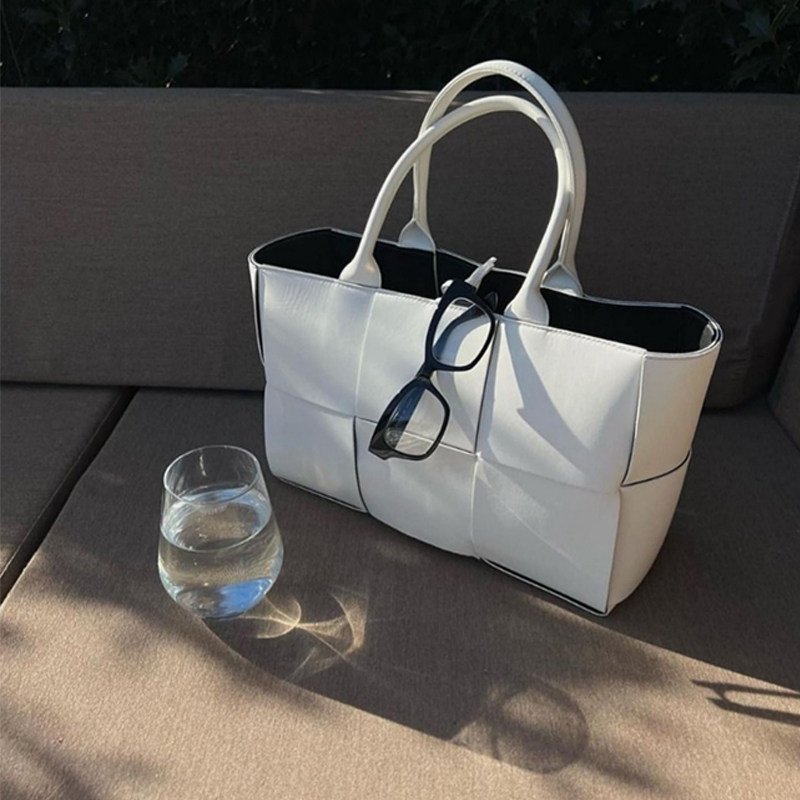 SOULKISS (postage supplement) this store defaults to SF Express and sends other express delivery to contact customer service