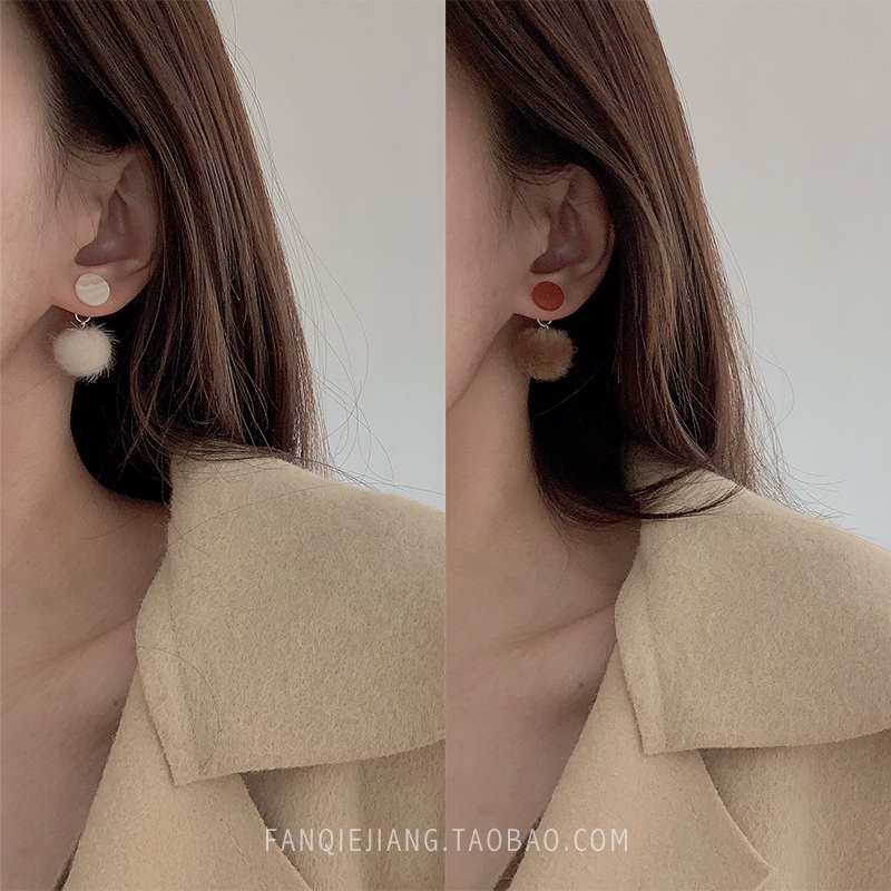 Autumn Winter Hair Balls Earrings Woman 2021 New tide Gas South Korean Jane Yootropin net red retro ear pendant 925 silver