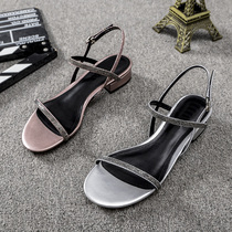 Womens shoes are good-looking and like small ones.