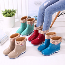 Rain shoes Womens spring and autumn middle tube warm rain boots Students non-slip velvet water shoes short tube rubber shoes water boots cover summer