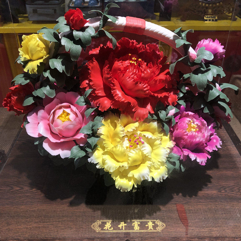 Luoyang Peony Porcelain Flower Features Crafts Company opened Joe relocating shop to recruit high - grade gifts