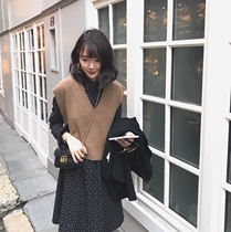 Golden mushroom mushroom This years big love of age reduction playful feel ruffles dot trumpet sleeve tie-up dress