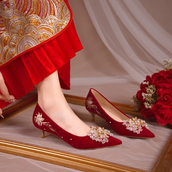 Товары от 爱斯妮鞋坊