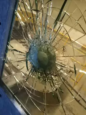 Special Shield special glass bulletproof glass doors and windows explosion-proof smashing special car laminated super thick countertop bank factory direct sales