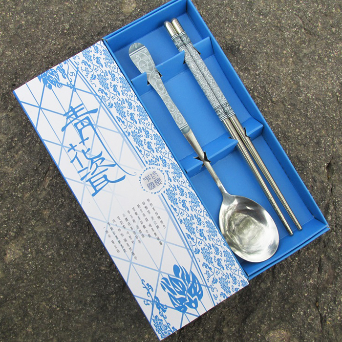 Automatic wholesale blue and white porcelain portable tableware two-piece set stainless steel spoon chopsticks gift two pieces