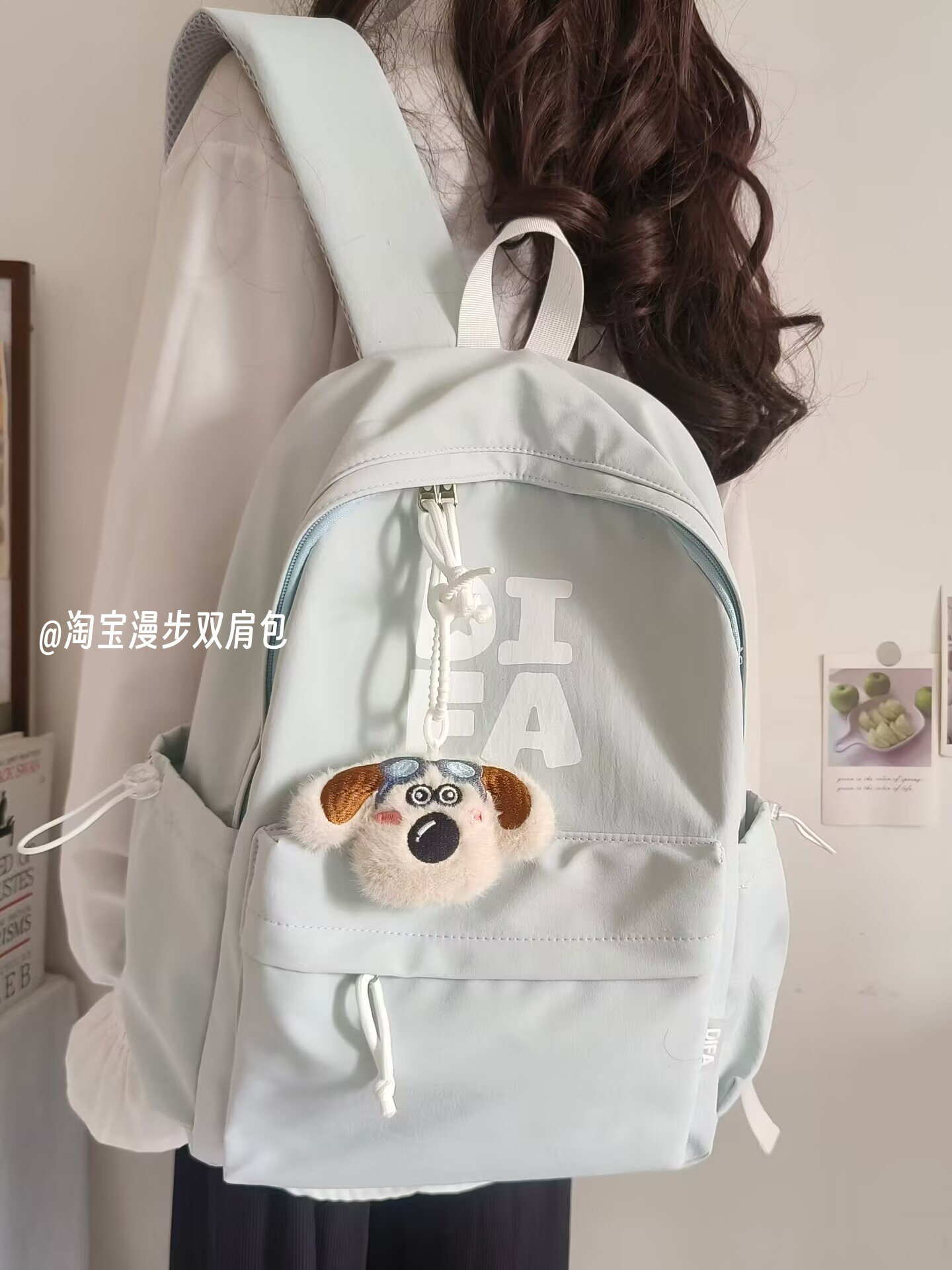 Lightweight Travel Outdoor Backpack with Letters, Suitable for College Students Attending Classes, Commuting, Middle School Students, Casual and Versatile