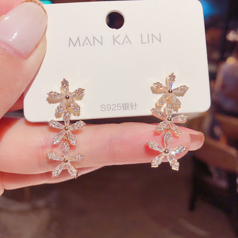 925 silver needle zircon flower earrings female French temperament earrings 2020 new trendy net red design earrings