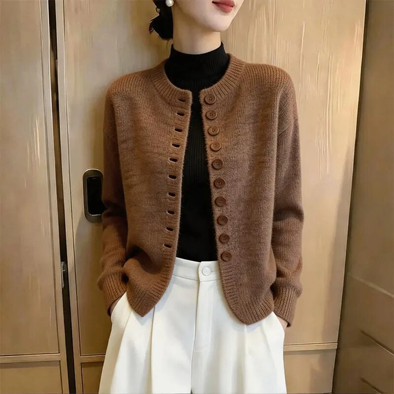 Old Money Style Knit Cardigan for Women, Autumn 2026 New Model, High-End Fashion, Lazy Elegance, Round Neck Sweater Coat Old Money Style Knit Cardigan for Women, Autumn 2026 New Model, High-End Fashion, Lazy Elegance, Round Neck Sweater Coat