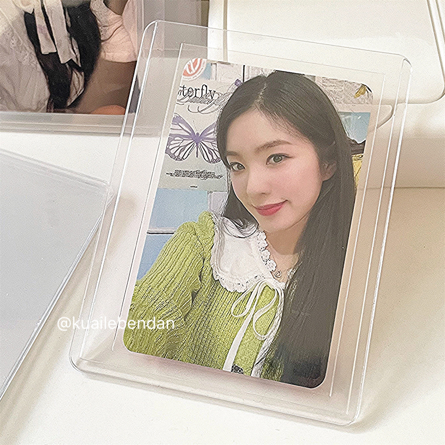 Happy idiot Upgrade film transparent B8 vertical version hard card case small card goo card protective case Polaroid 3-inch horizontal version