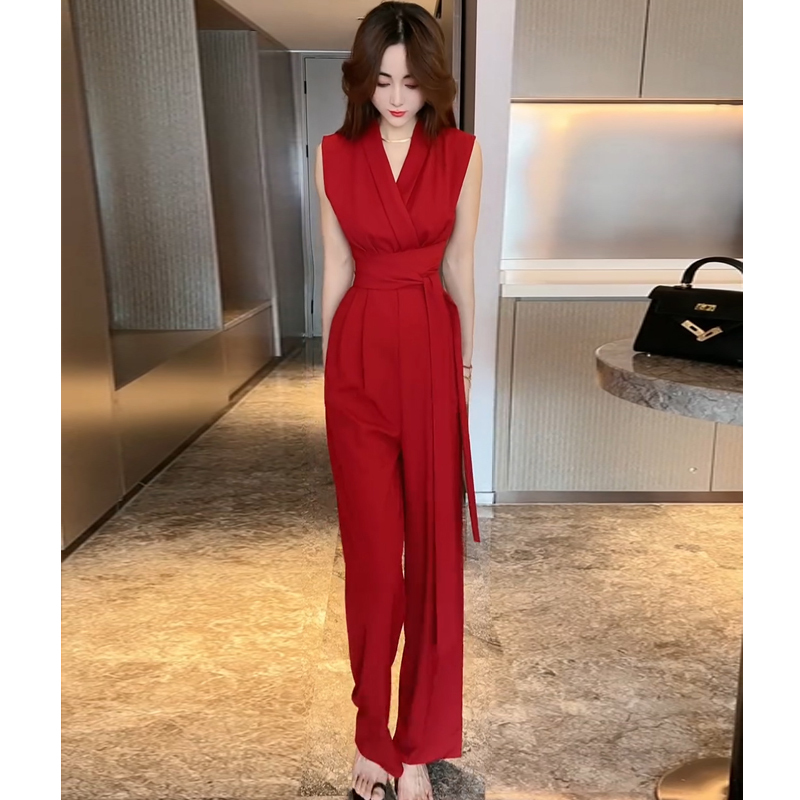 High-End Jumpsuit for Women, Summer 2026 New Design, Sleeveless, Fashionable, Casual, Elegant, Black Long Pants