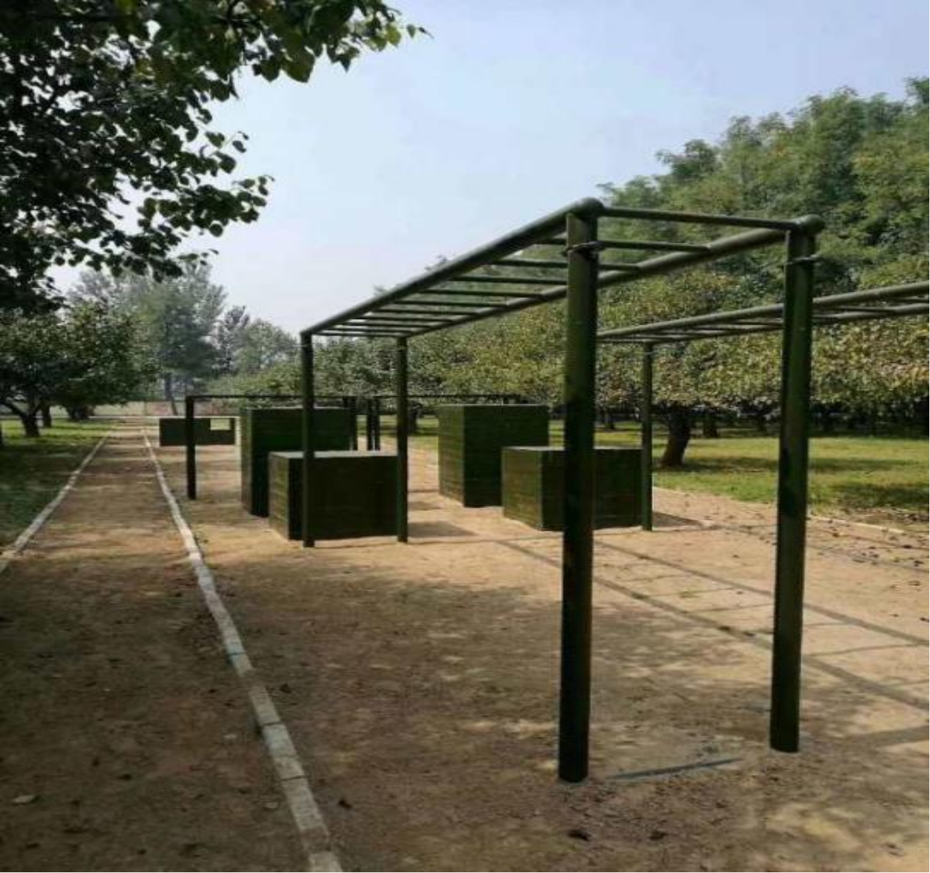 The pile network creeps forward 400 m obstacle mental fitness training equipment outdoor expanding physical fitness