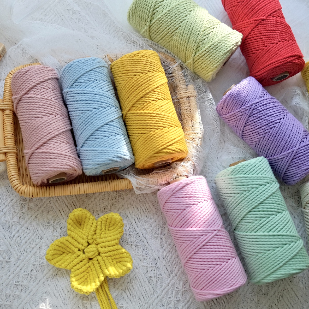 Haici hand-made colored cotton 3mm three-strand cotton thread hand-woven bag tapestry flower braided rope hand-braided thread