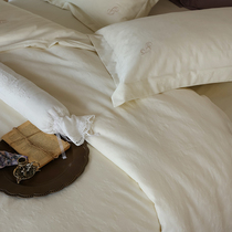 Fan-style small jacquard -- high-end gunsatin bedding with pure cotton four pieces of full cotton sheet covered in rice white