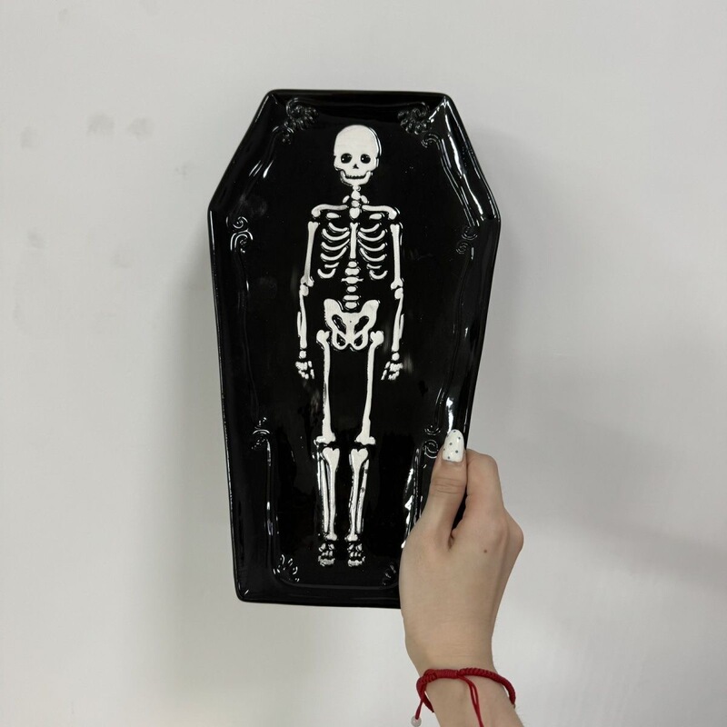 New Halloween Black Skull Plate, High-Temperature Resistant, Creative and Unique Holiday Gift, Decorative Serving Plate
