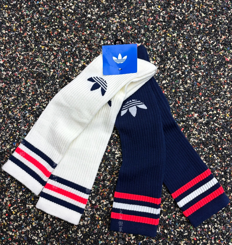 Authentic Adidas Men's and Women's New Trefoil Comfortable Sports Long Socks Jv7414 Authentic Adidas Men's and Women's New Trefoil Comfortable Sports Long Socks Jv7414