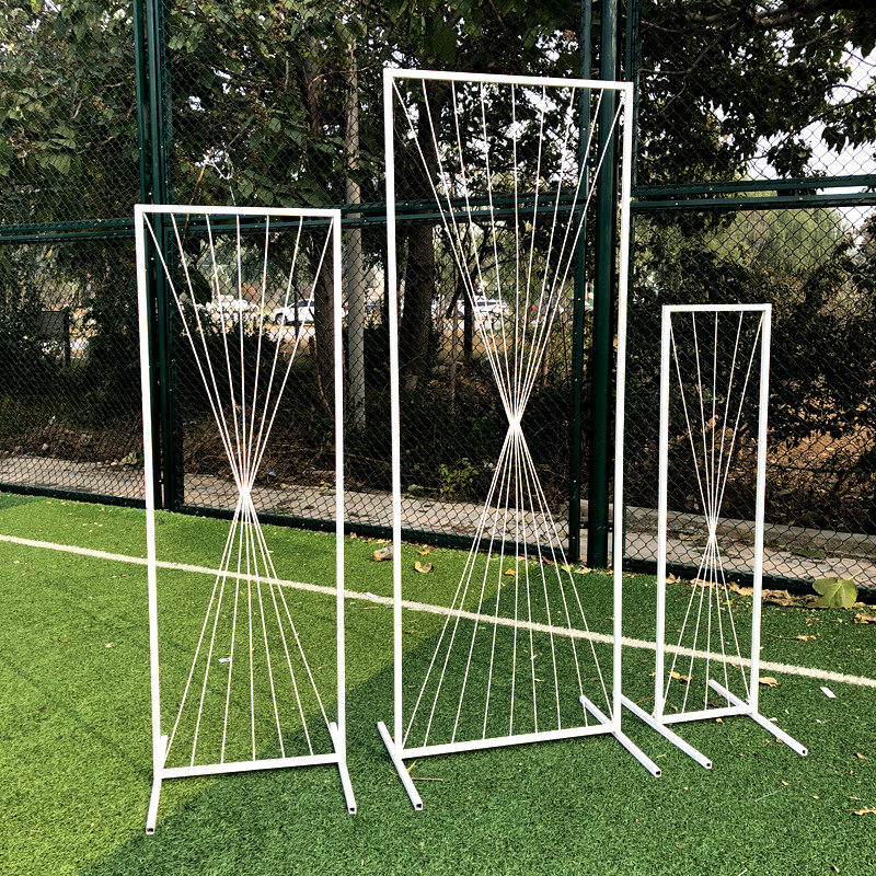 The new wedding prop wire geometric frame screen background decoration wedding scene window display guide